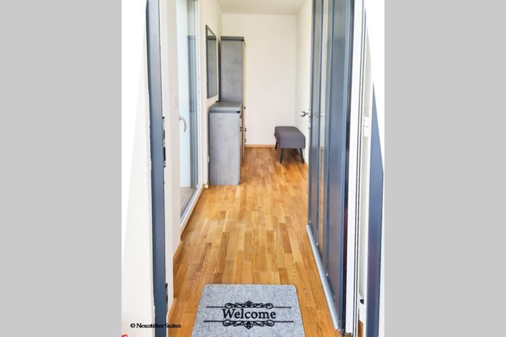 Friendship Apartment *